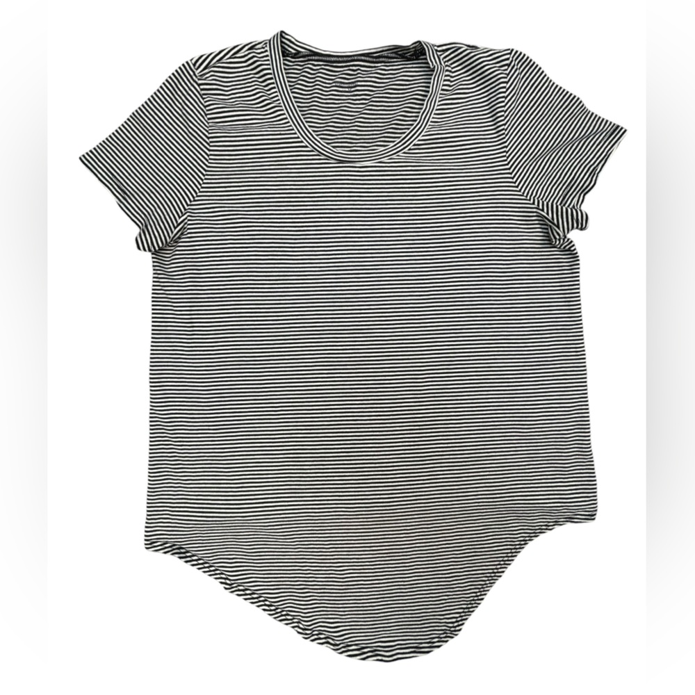 Madewell- Knot front tee- Medium.